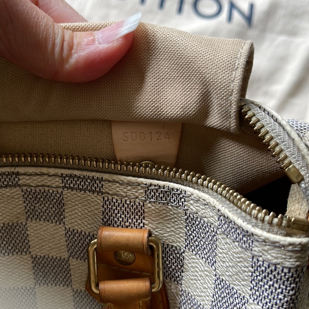 Louis Vuitton Authentic Damier Azur Speedy 25 - Picture 13 of 16